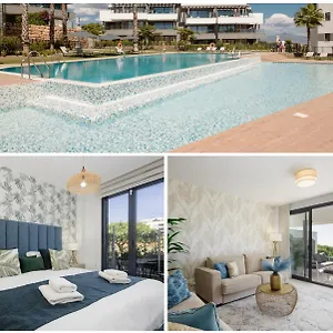 Appartement Magnificent Apartment, Close To The Beach, In, Estepona