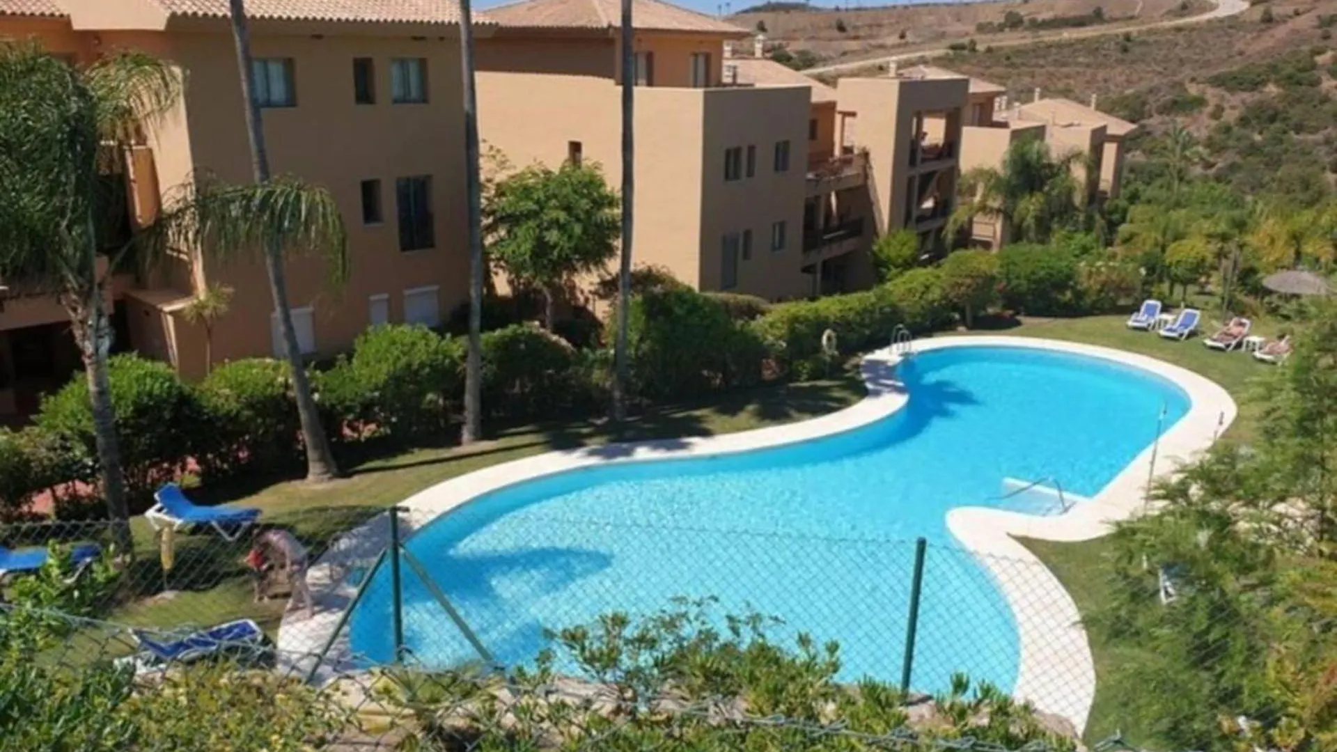 Apartmentsleeps4-Golfclub-Freeparking-Bbq-Pool-Ac Estepona Apartment