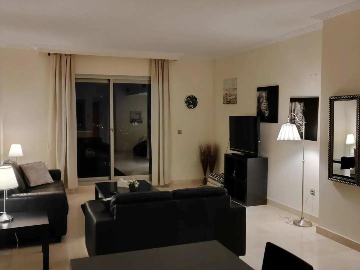Apartmentsleeps4-Golfclub-Freeparking-Bbq-Pool-Ac Estepona Apartment